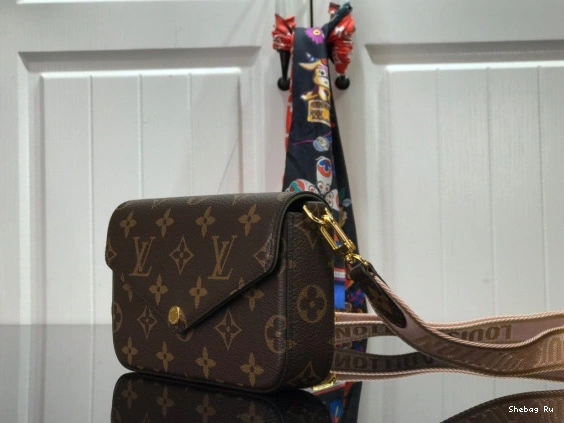 STRAP & VUITTON FELICIE GO LOUIS 0722